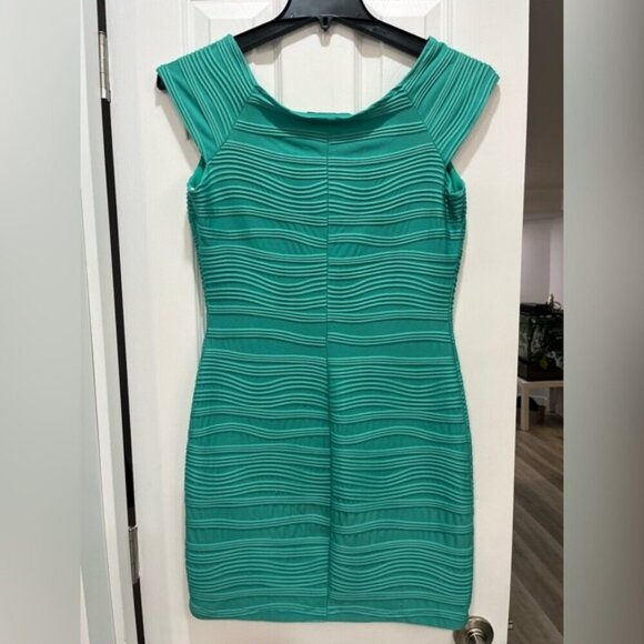 Frank Lyman Turquoise Green Bodycon Dress Textured Ribbed Detail Stretch Fit - Picture 3 of 5